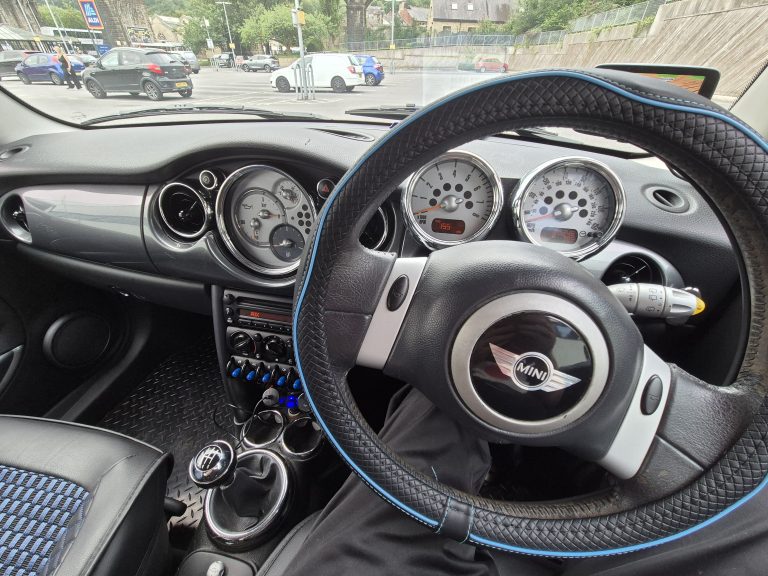 Cockpit Chrono Pack for the sporty look